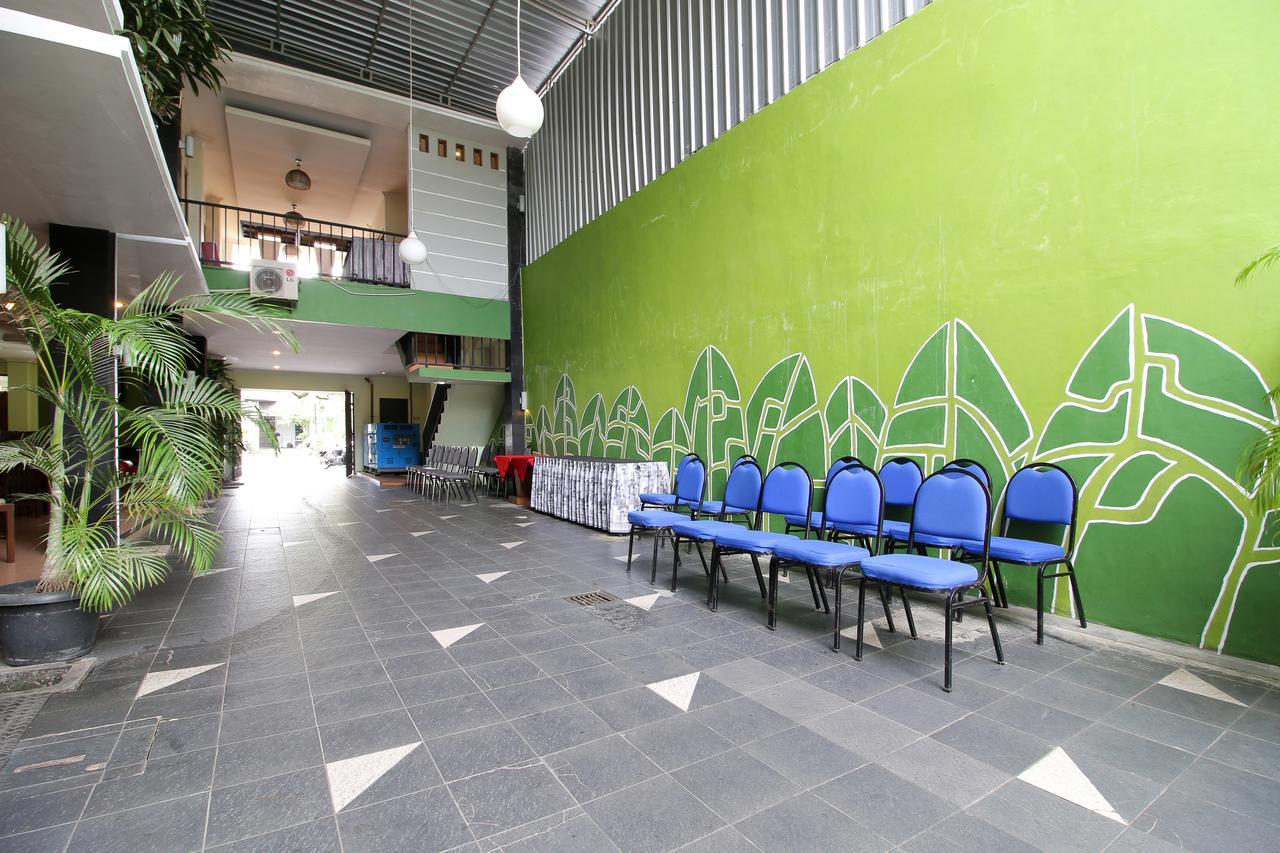 RedDoorz Plus @ Taman Siswa 2 Yogyakarta Exterior foto